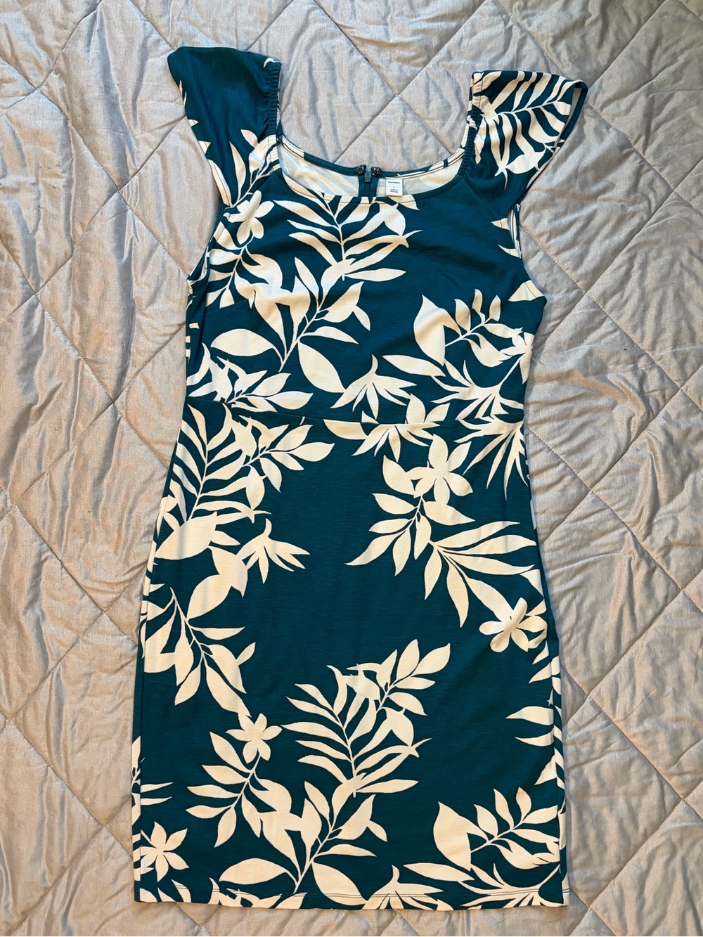 Old Navy Teal and White Floral Mini Dress - L